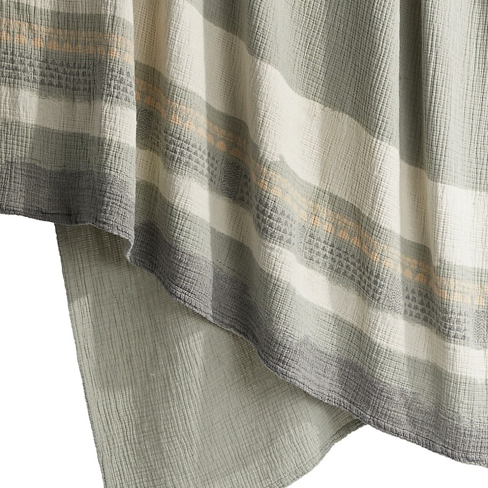 Distinctly Home Hatie Cotton Throw